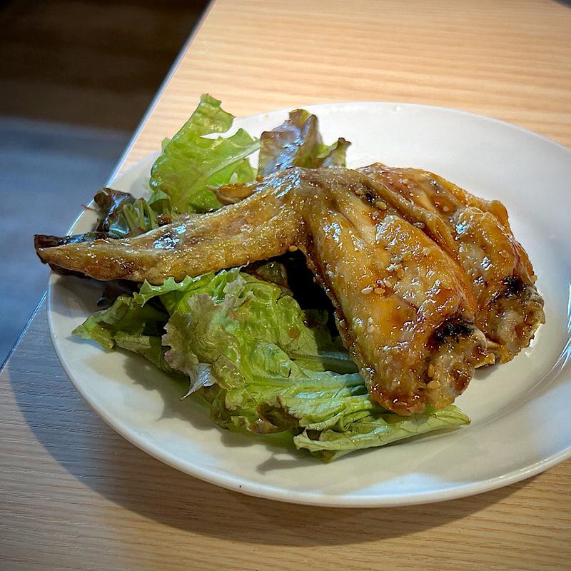 手羽先の唐揚げ(名古屋名物 個室居酒屋 飲み放題 いろり屋 名古屋駅店)