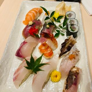 大盛りにぎり寿司ランチ1.5人前13貫