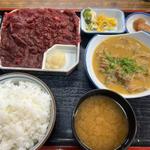 馬刺し定食 もつ煮