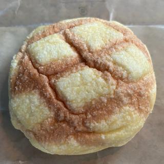 お店で焼いたふんわりメロンパン