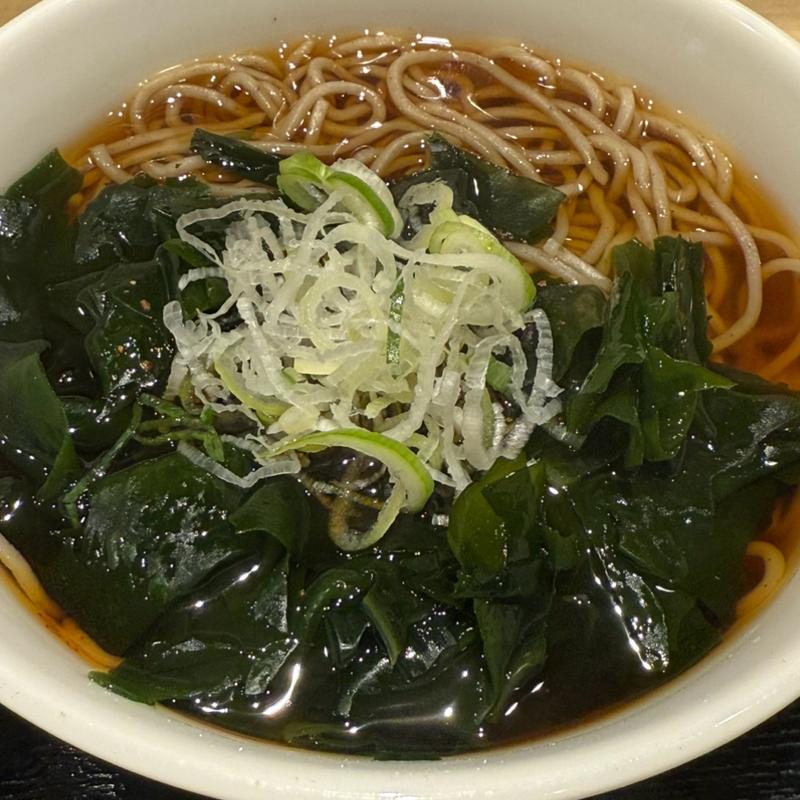 わかめ蕎麦(いろり庵きらく 大宮)