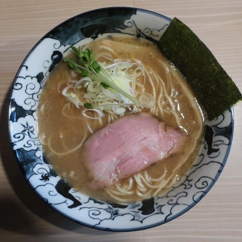 鶏白湯魚介そば(麺屋 鶯)