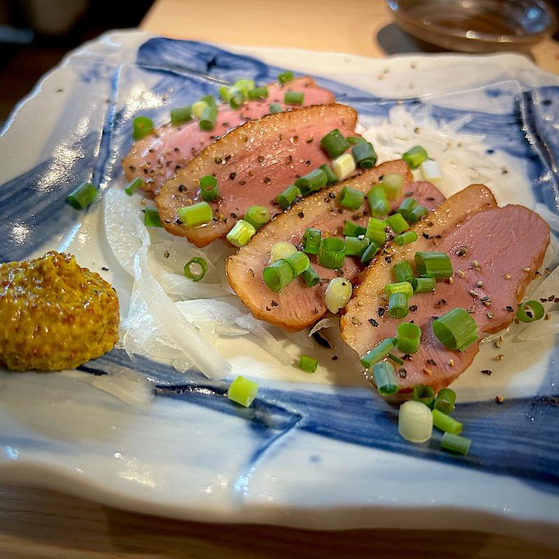 合鴨の炙り(名古屋名物 個室居酒屋 飲み放題 いろり屋 名古屋駅店)