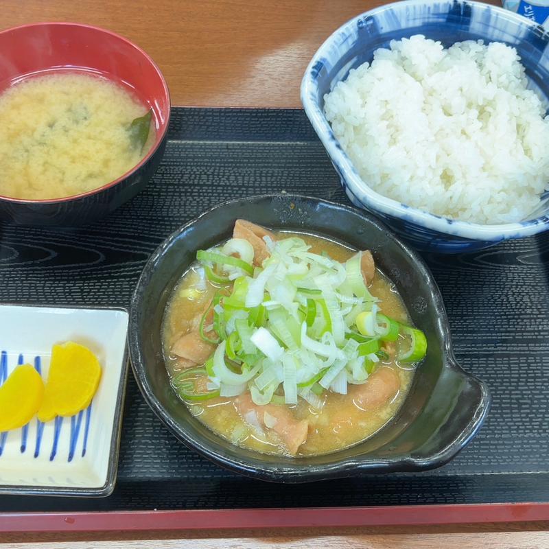 モツ煮定食(籠屋食堂)