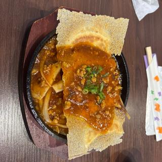 鉄板焼き餃子(中華料理 三源 晟)