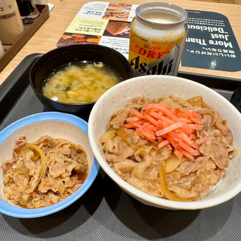 牛めし小盛　牛皿ミニ　生ジョッキ(松屋 富田店)