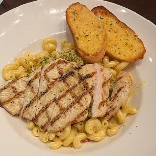 ツイストマック　チキン＆チーズ(ハードロックカフェ 上野駅 （Hard Rock CAFE）)