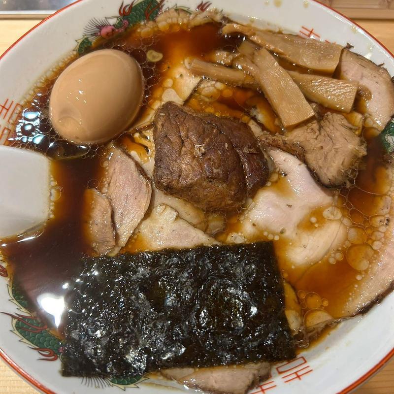 醤油チャーシュー麺 味玉(吾作ラーメン 秋田山王店)