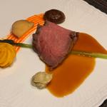 特選黒毛和牛ロース肉のロースト わさび添え グレイビーソース