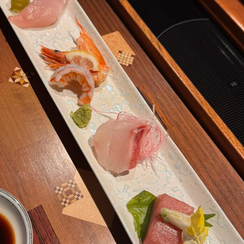 刺し身盛り合わせ 鯛 カンパチ 本鮪 車海老(強羅温泉 雪月花別邸 翠雲)