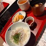 梅しらす御飯 赤出汁 香の物