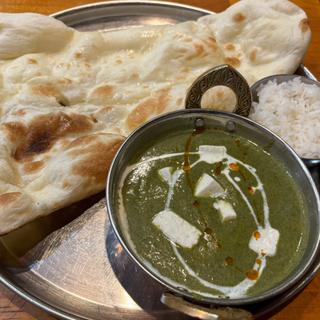 ディナーカレーセット（サグパニール）(2020インディアンキッチン)