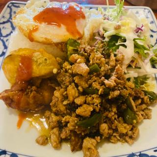 ガパオライス(イムキッチン)