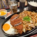 カツのせ焼きうどん小ライスセット