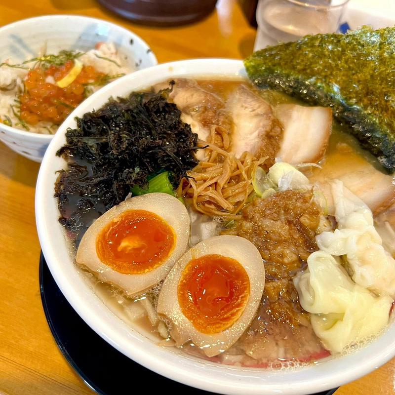 アゴと鰹のラーメン(らーめん喰櫓武（くろむ）)