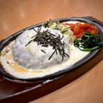 チーズONチーズINタッカルビ風ハンバーグ