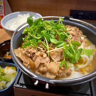 とんこつ醤油牛鍋膳(吉野家 小田急狛江駅店)