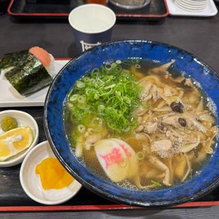きのこかしわうどん(資さんうどん 都城川東店)