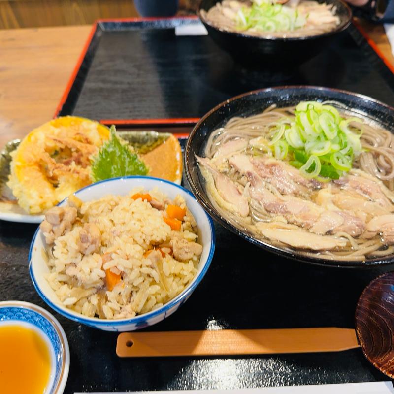 おろし肉そば(冷)(そば処つる福 山形駅前店)