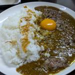 牛すじカレー並盛 玉子（生）トッピング