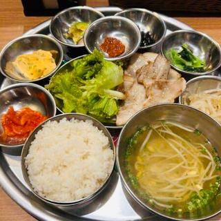 サムギョプサル定食(シーソー)