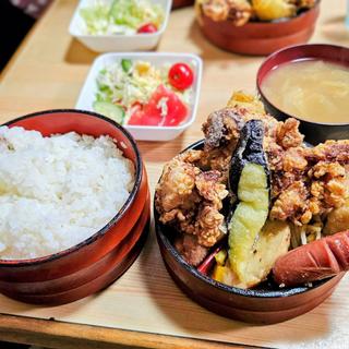 サービスセット定食(ごはん処 あだち)