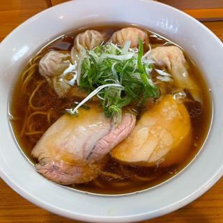 肉と海老ワンタン麺 白