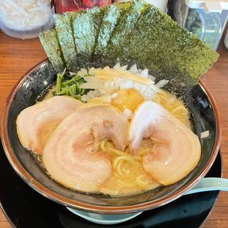 スペシャルラーメン(醤油)(横浜家系ラーメン 誠家 三郷店)