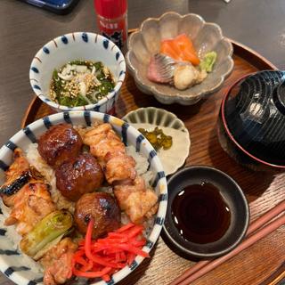 焼き鳥丼セット大盛り(刺身付き)