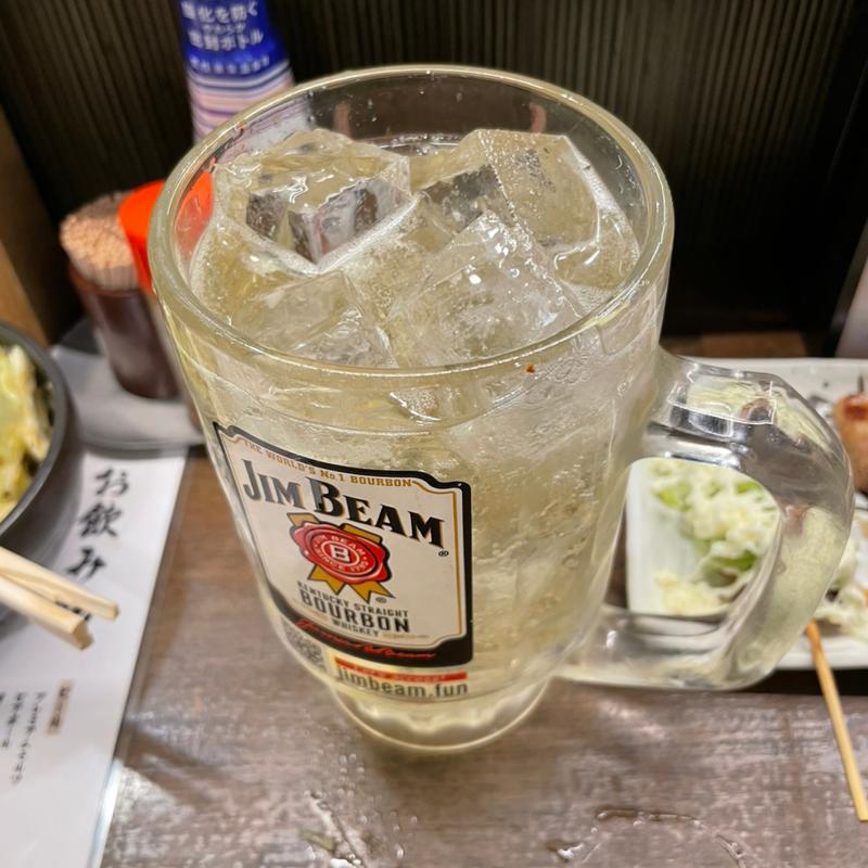 メガ角ハイボール(焼きとん 大黒 金山北店)