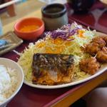 サービス定食　ミックス(どんじゅう)