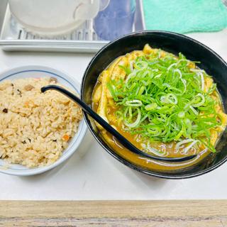 カレーうどん　きざみトッピング　かやくごはん(うどん そば 天政(てんまさ))