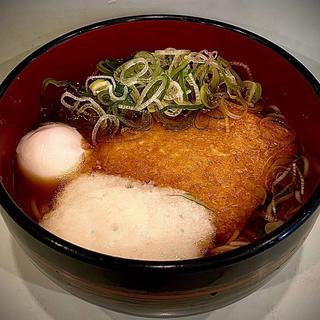 きつねそば とろろ 温玉 ネギ(そば うどん おくとね)