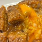 トンカツカレー 卵付