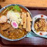豚汁辛味噌ラーメン大盛り＋サービスピリ辛もやし