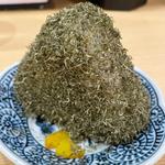 とろろ昆布おにぎり(らぁめん 次元 （じげん）)