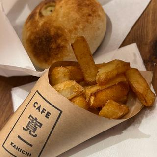 フォカッチャ　ポテトセット(CAFE 寛一（道の駅 ピア21しほろ）)