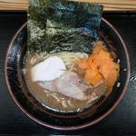 家系豚骨ラーメン