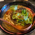 黒胡麻坦々麺