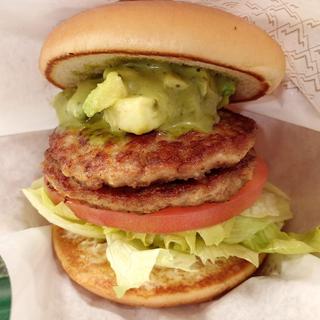 ダブルアボガドバーガー(モスバーガー梅ヶ丘駅前店)