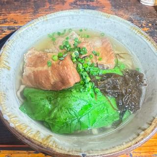 ソーキそば(幸ちゃんそば （サッチャンソバ）)