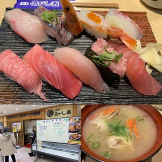 特選ランチ蟹汁付き(沼津魚がし鮨 流れ鮨 沼津店)