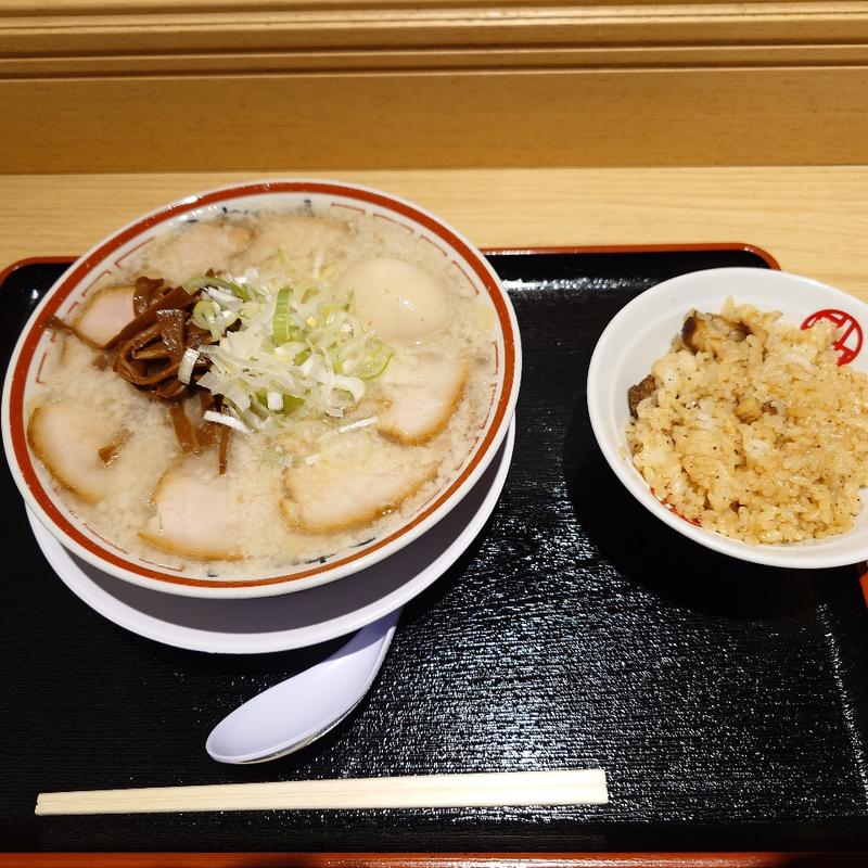 肉そば味玉トッピング+特製肉飯(中華そば専門 田中そば店 プライムツリー赤池店)