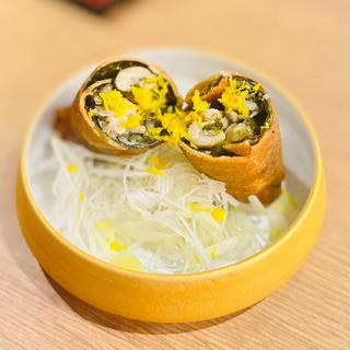 旬食材の春巻き　牡蠣(和中華ビストロ 赤坂夜舟)