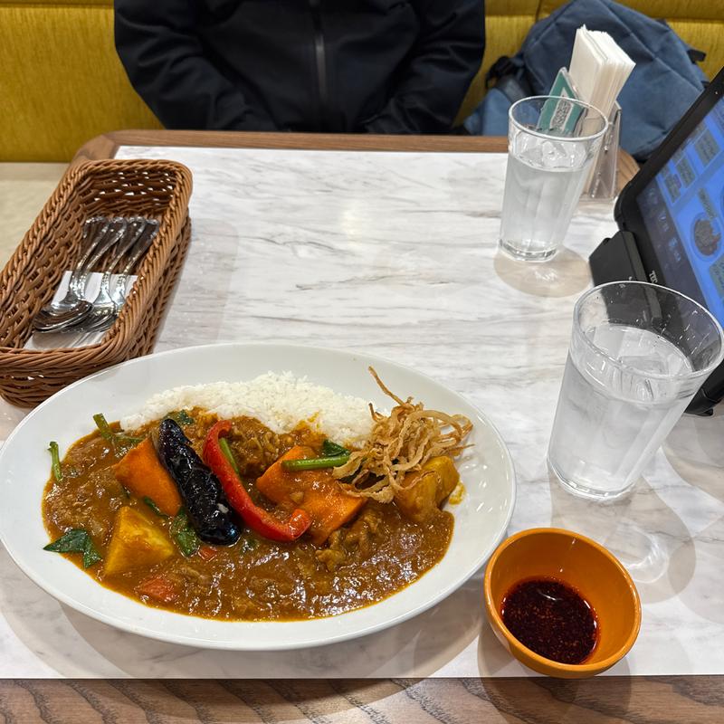 野菜スパイシービーフカレー(しあわせのビーフカレー 浅草中央店)