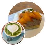 柿と和栗のタルトと抹茶ラテ