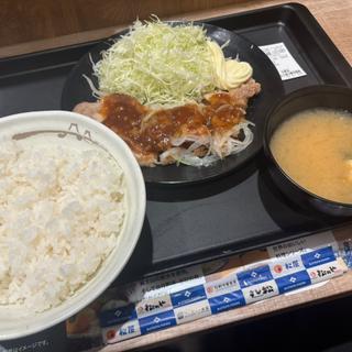 背脂生姜タレのポークフライドステーキ定食(松屋 谷町九丁目店 )