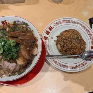 黒ヤキメシ定食