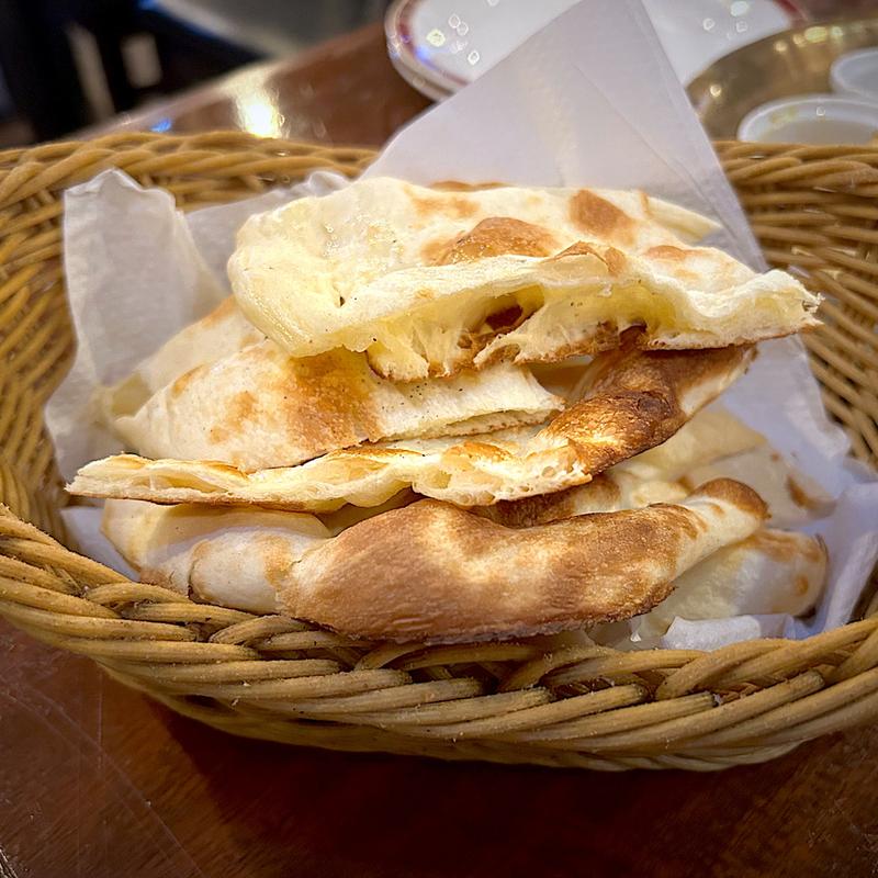 ハーフナン(スパイス HUB 六番町店)