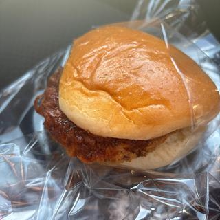 姫豚メンチカツサンド(プリンスフルーニ)